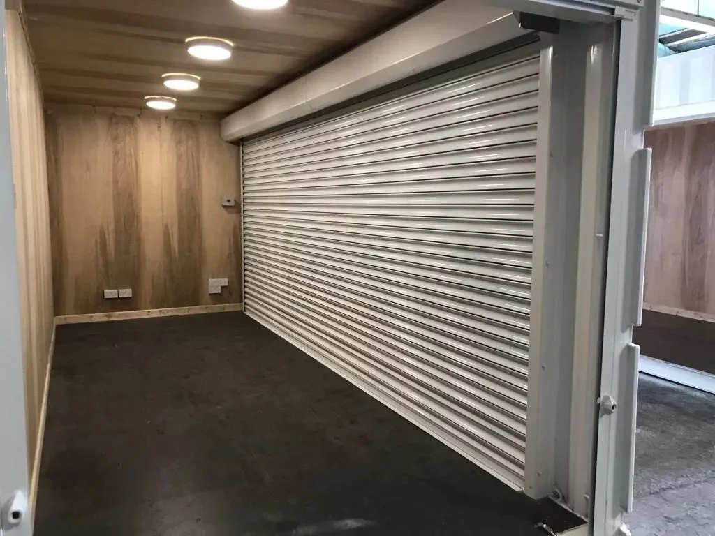 Conteneur 20 Pieds High Cube avec Porte Roulante Électrique - Image 4